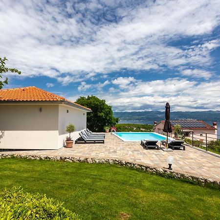 Apartment Magas Vrbnik Exterior photo