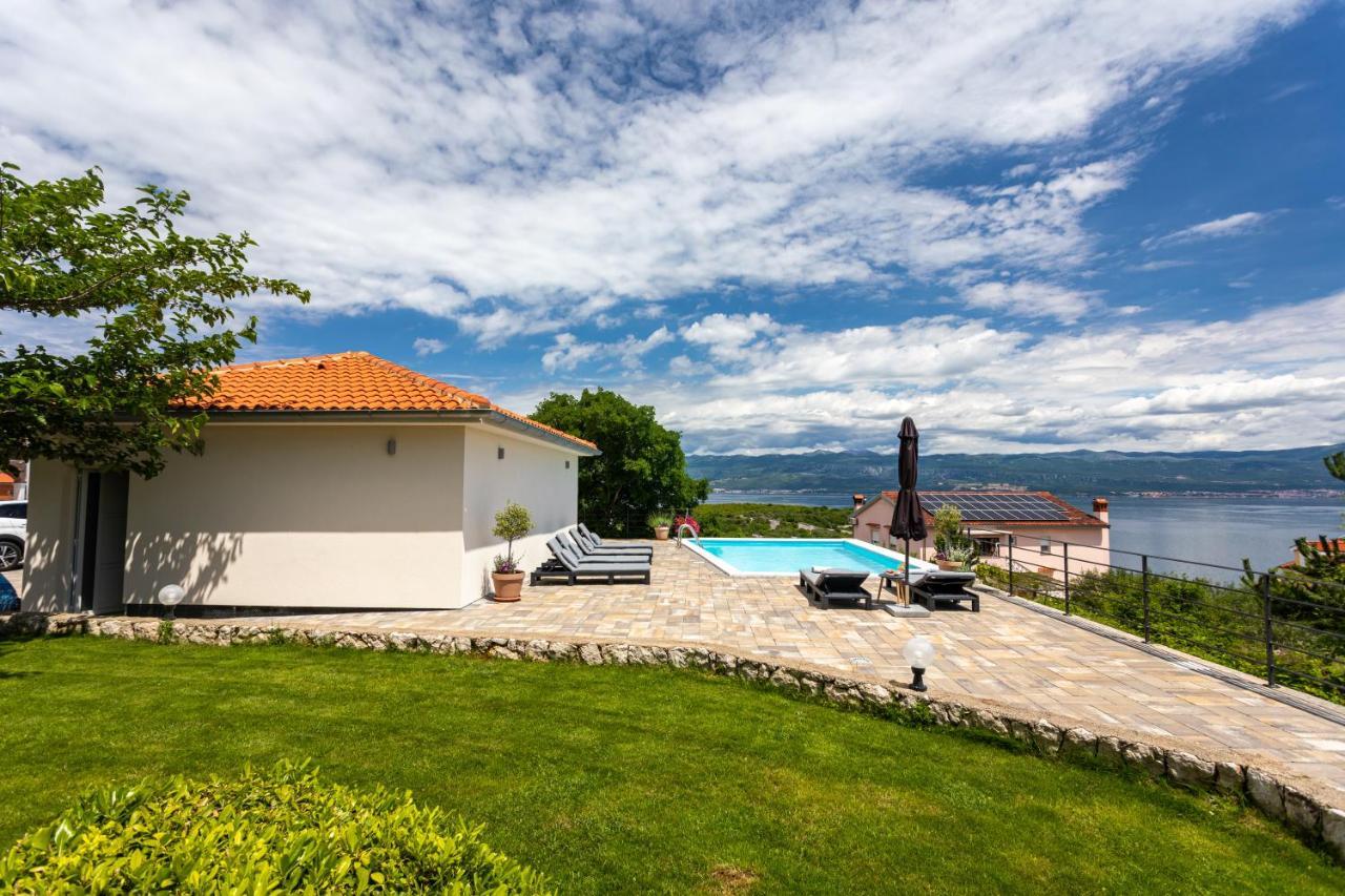 Apartment Magas Vrbnik Exterior photo