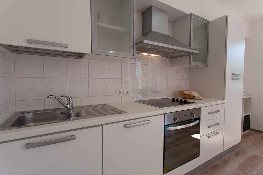 Apartment Magas Vrbnik Exterior photo