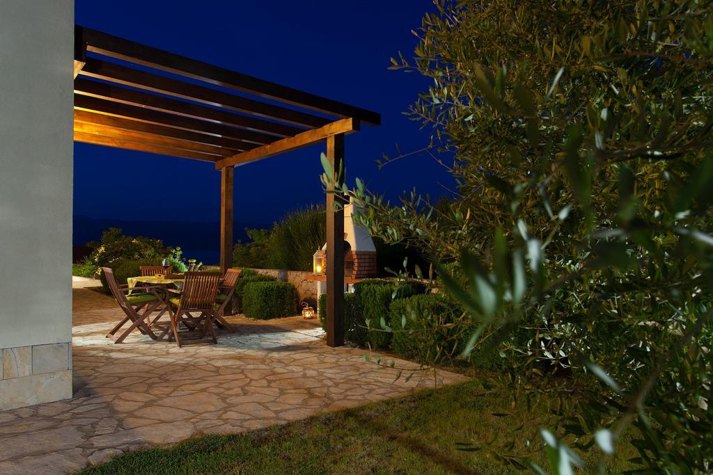 Apartment Magas Vrbnik Exterior photo