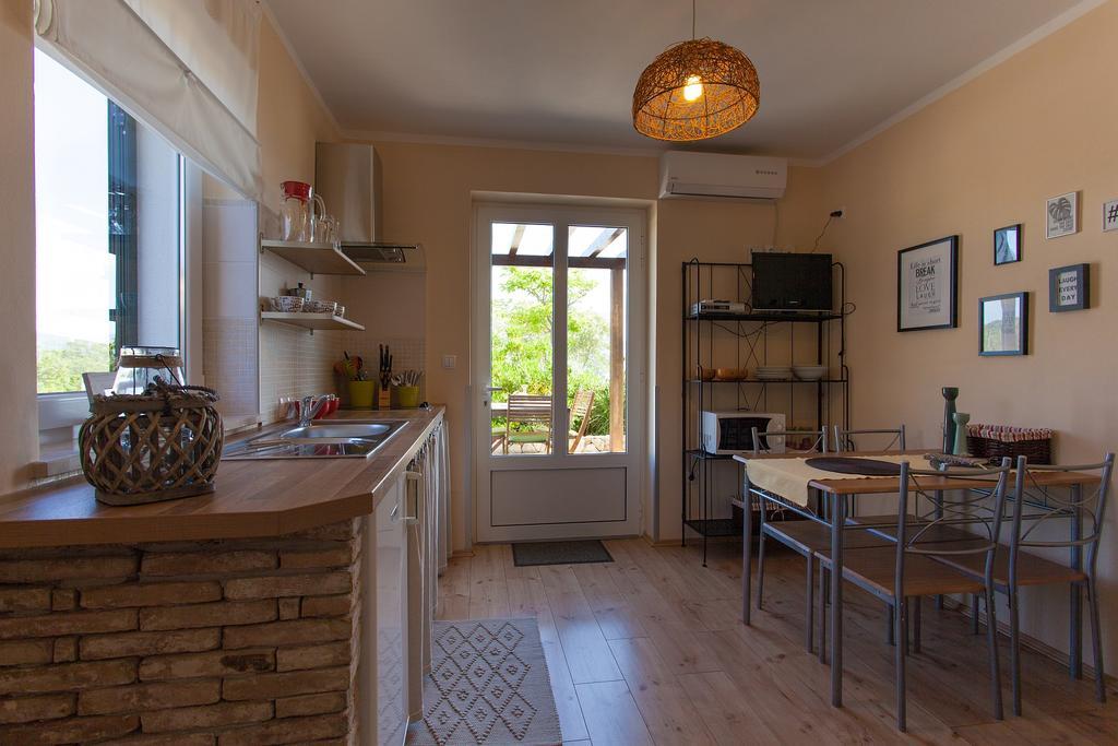 Apartment Magas Vrbnik Exterior photo