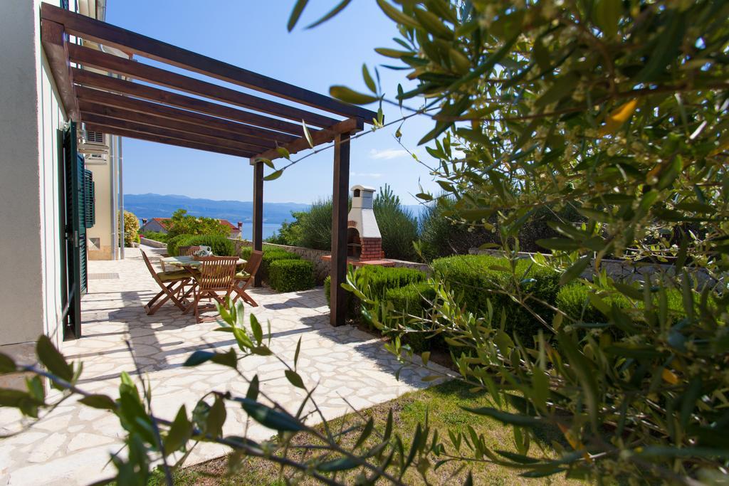 Apartment Magas Vrbnik Exterior photo